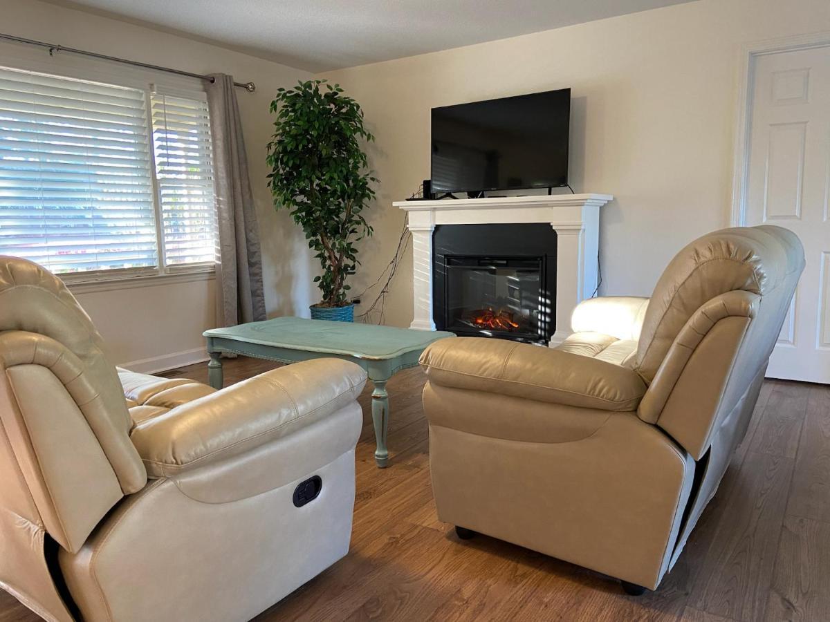Cozy Three Bedroom House With Fireplace Wilmington Dış mekan fotoğraf