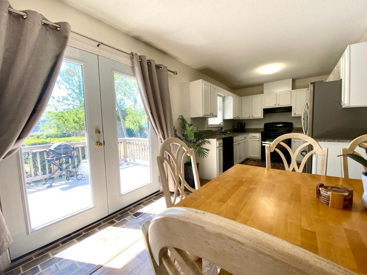 Cozy Three Bedroom House With Fireplace Wilmington Dış mekan fotoğraf